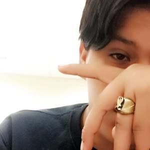 Meet your Posher, Diego